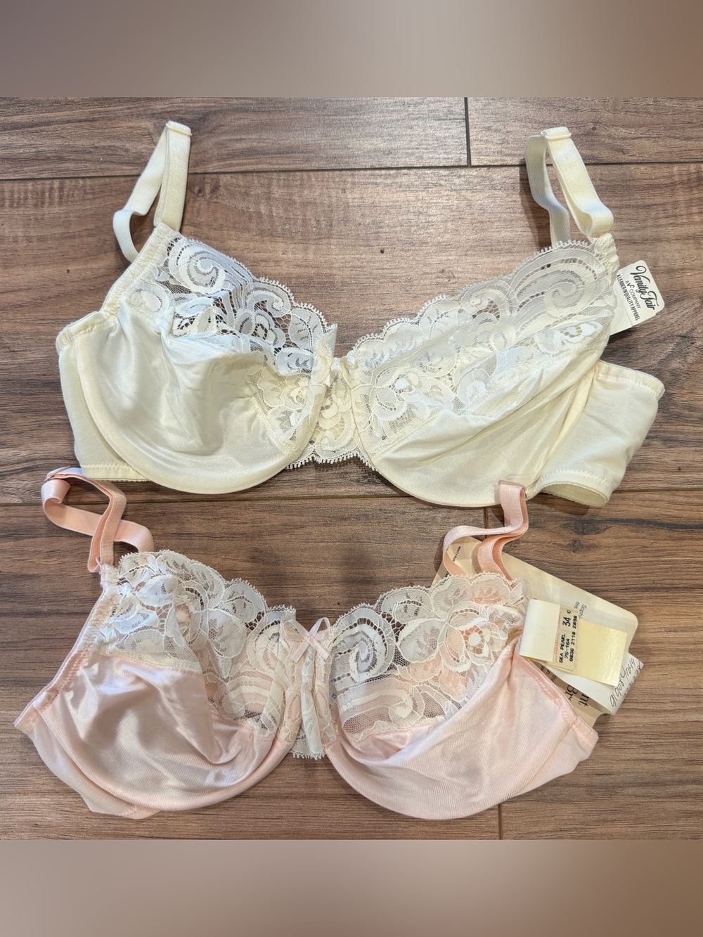 NWT Vintage 90s Dead Stock Nylon & Lace Underwire Bras — Cream & Light Pink 34C